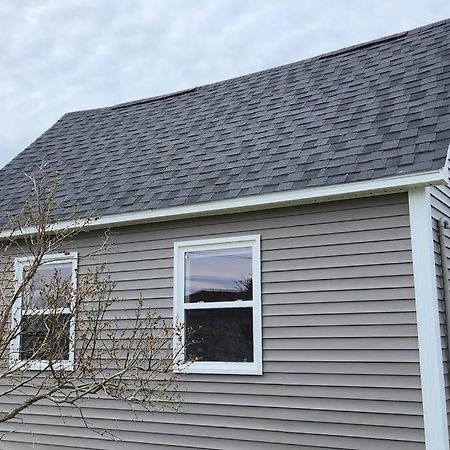 Family Ties Vacation Home - Rossy House Twillingate Exteriör bild