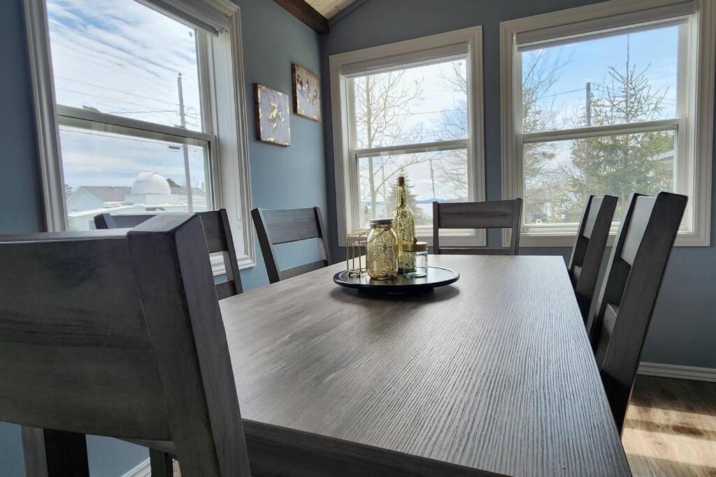 Family Ties Vacation Home - Rossy House Twillingate Exteriör bild