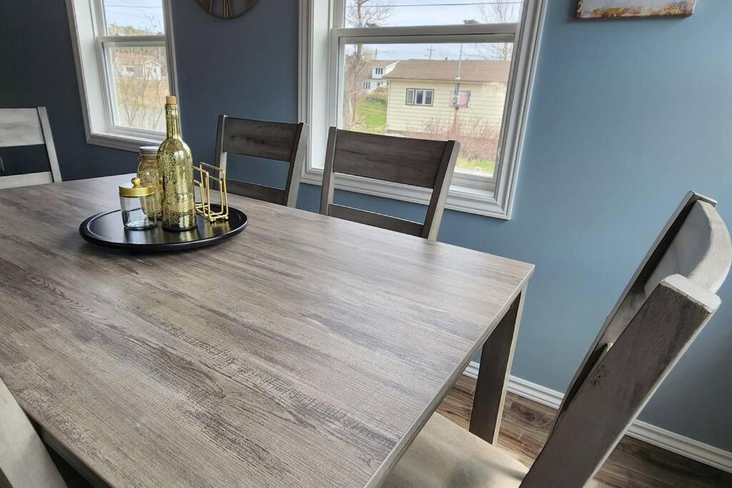 Family Ties Vacation Home - Rossy House Twillingate Exteriör bild